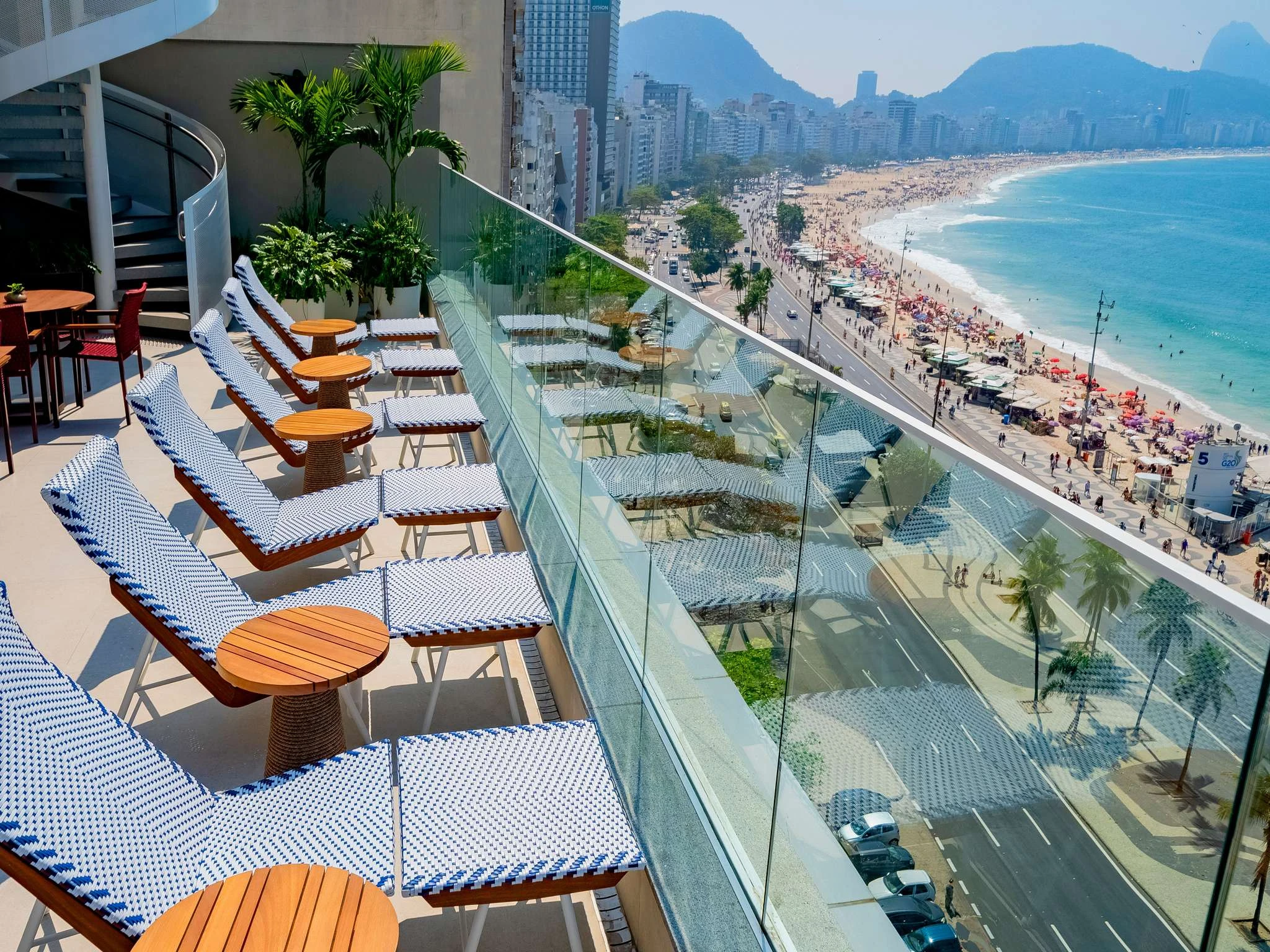 Premium Sunset - Brazilian Menu & Champagne – Vizta, Grand Mercure Copacabana