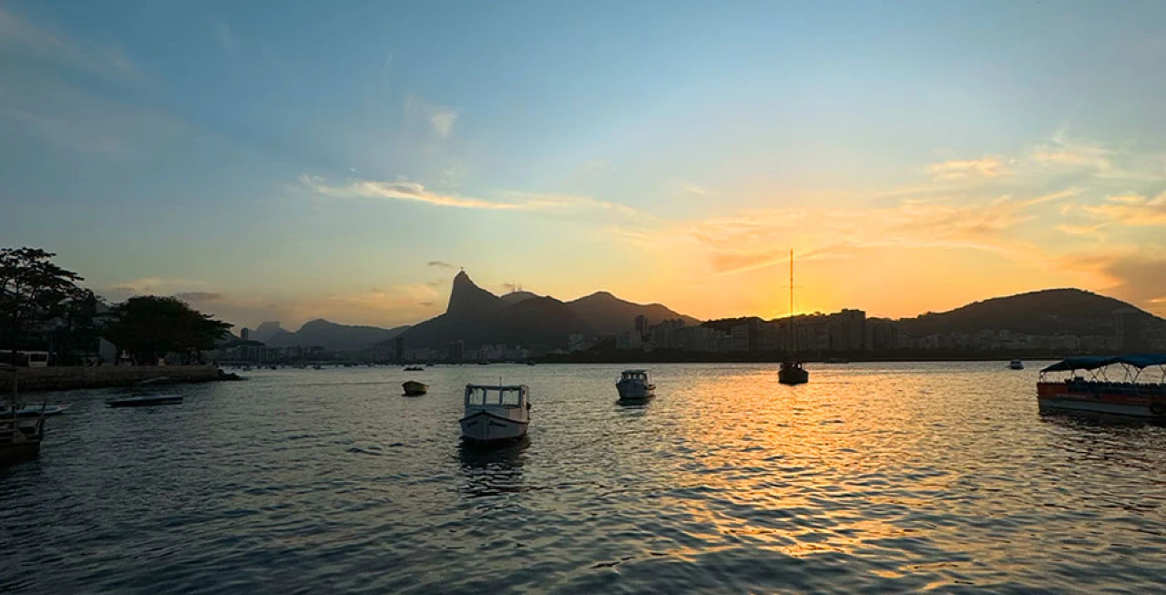 Restaurante Flutuante - Almoço na Urca