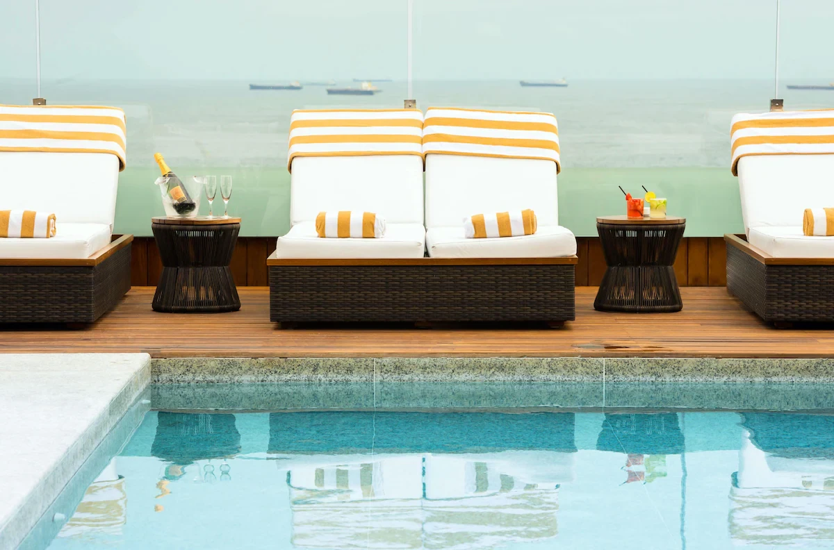 Piscina na Cobertura - Bossa Nova & Cristo Redentor