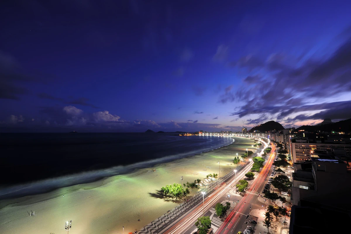 Piscina na Cobertura - Bossa Nova & Cristo Redentor