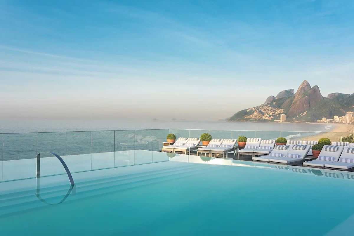 Fasano Infinity Pool - View from Ipanema to Arpoador