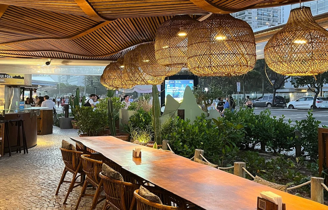 Pôr do Sol na Areia - Beach Club em Ipanema