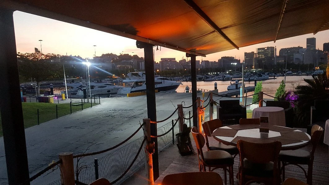 Degustação Italiana - Vinho & Vista da Baía