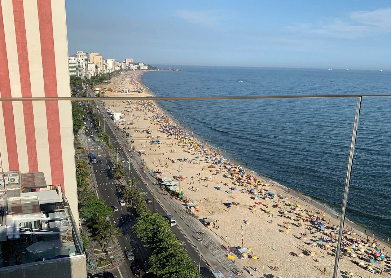 Bossa Carioca no Leblon - Piscina & Vista das Cagarras