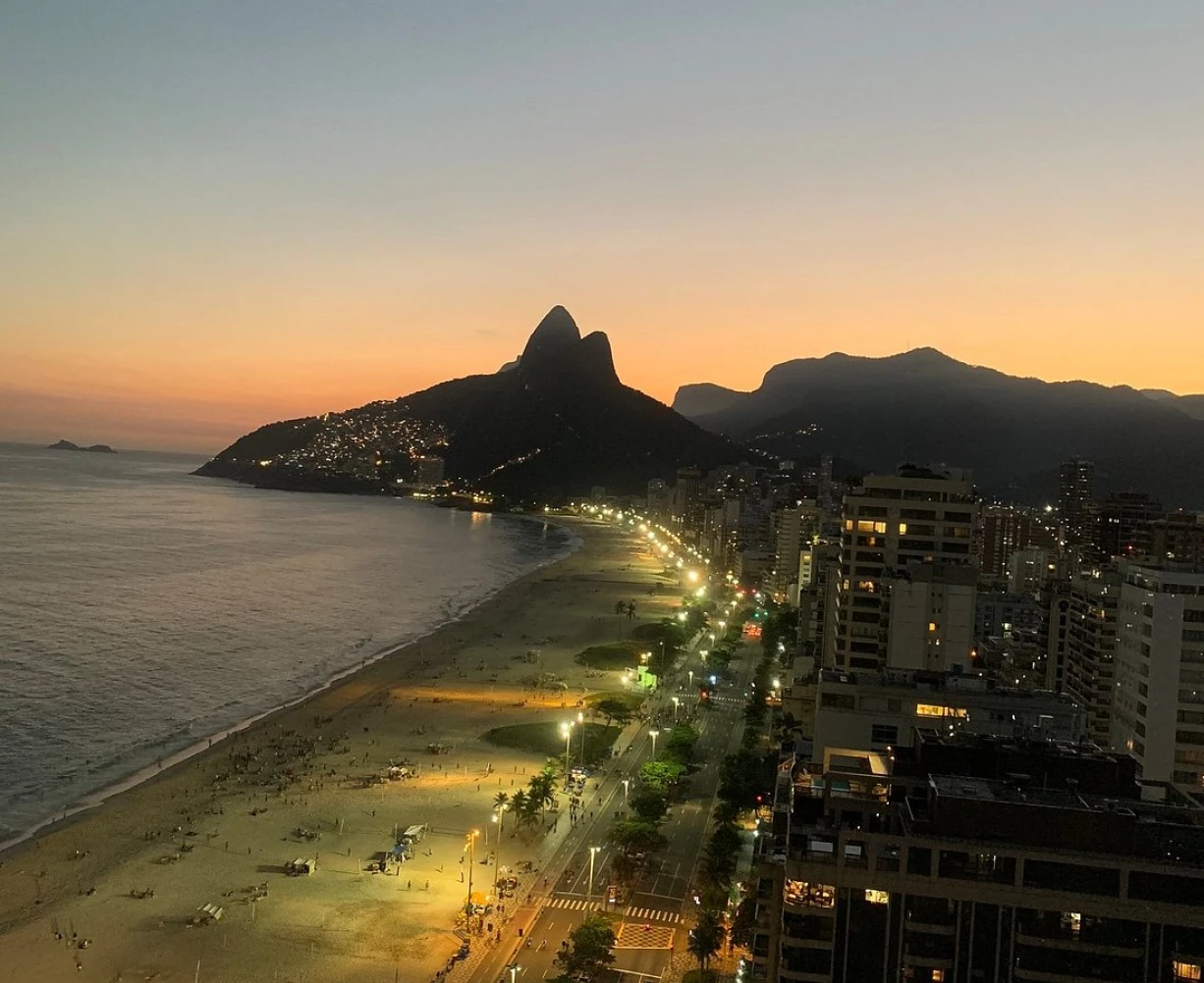 Rendez-Vous no 23º Andar - Mixologia & Vista de Ipanema