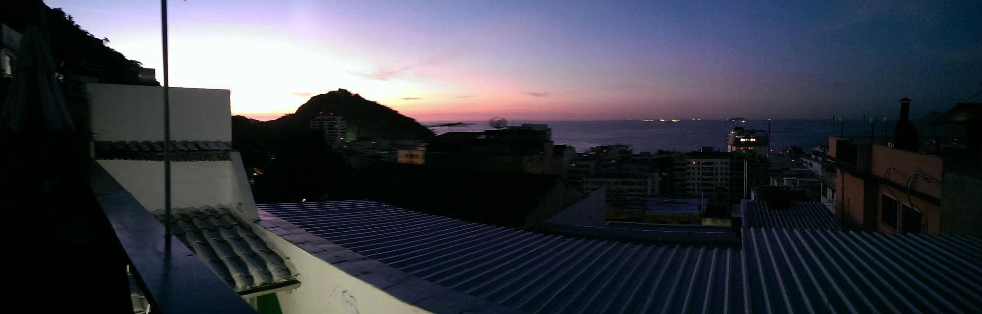 Sunset no Morro da Babilônia - Churrasco & Vibe Autêntica