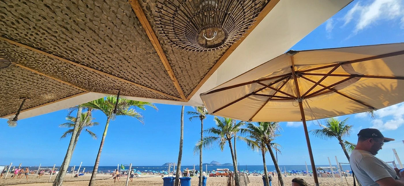 Espreguiçadeira VIP em Ipanema - Vista dos Dois Irmãos